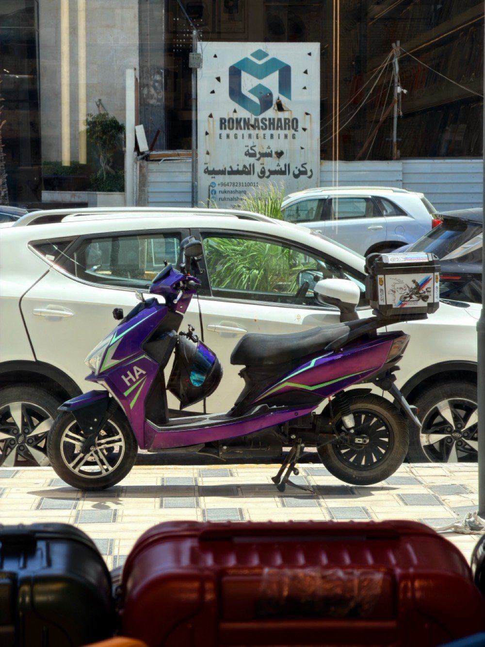 السلام عليكم دراجه شحن MTR ماتركس ملف 2000 بطاريه ليثيوم 45 أمبير 66 فولت تمشيك بالشحنه الوحده 90 كيلو سرعته 85 حقيقي العقل مالته ينربط على تطبيق يطلعلك تفاصيل الدراجه و البطاريه بيهة BMS هم تنربط ع الموبايل الدراجه كله شغاله عده شغلتين الدشبول ما يقرا سرعه لان فيشته ما اندلهة بس تربطهة و الاناره مالتهة ضعيفه ف لو فيشه لو كتف ب 15 الف الدراجه ترجع فول و البطاريه وياهة شاحنه 10 أمبير من اقوى الشاحنات بحيث تشحن البطاريه ب 4 ساعات و تسحب من الكهرباء 3 أمبير صافي الدراجه فول و ضخمه و 3 سرع و بك و اشاير و سويج و بصمه سعره كامل ويه البطاريتين الاسيد و اليثيوم و شاحنتين ب 850 الف بدون بطاريه اليثيوم سعره 400 الف الي الي تفيده مكاني بغداد حي الجهاد *********** واتساب فقط و ذاكر كل تفاصيل الدراجه و اليثيوم فقط يمشيك 90 كيلو ليثيوم و اسد يمشوك 140 كيلو