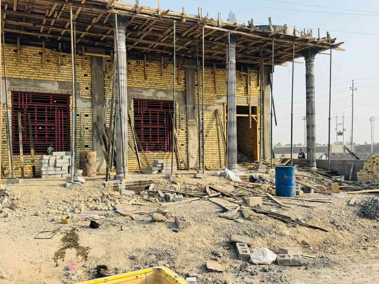 نجارة القالب • صب كونكريت • بناء الدور