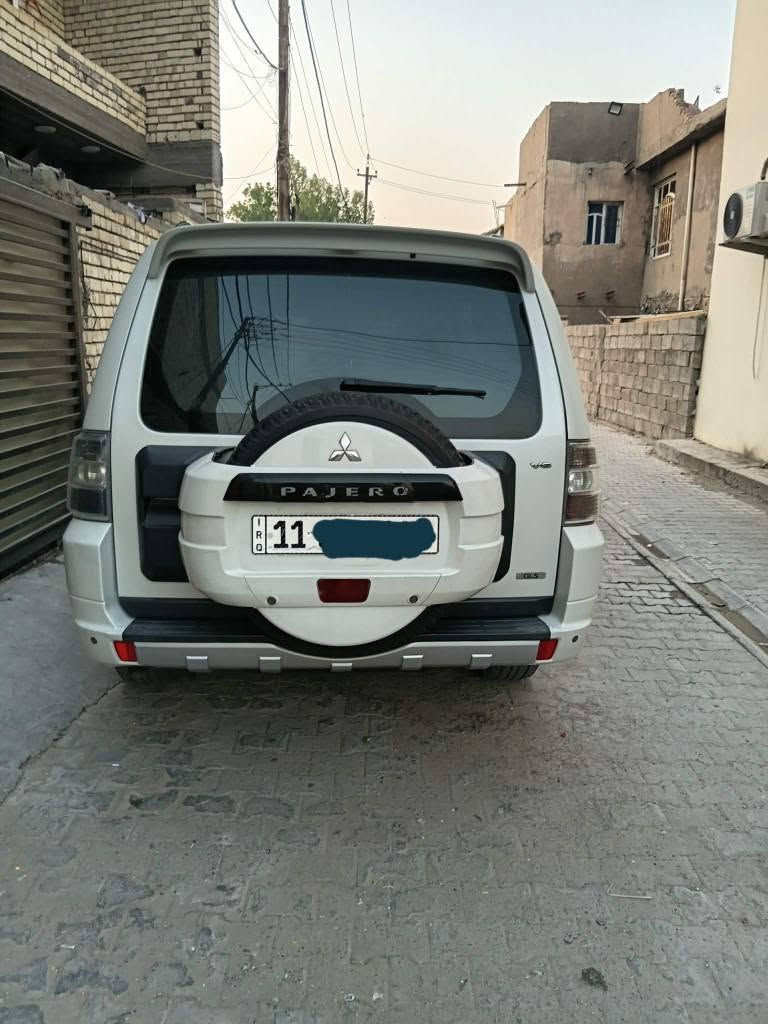 السلام عليكم بيع ومراوس باجيرو موديل 2010 حبتور محرك 6سلندر 3500 كير محرك على وضع الشركة سياره مكفوله ماشيه ١٤٣ فتحة كشنات جلد حاكيه زراك لايت كشنات كهرباء شاشه حجم كبير كامره ٧راكب ٣قطع تبريد مري شفط دفع رباعي ٥ويل كب ثلاجه بالجكمجه حساس خلفي لايت زنون اصلي تخم تاير جديد دمام خلفي صدر خلفي امامي جديد رقم بغداد بسمي الجديد سياره كلش جديد السعر ١٣٢ اوبيها مجال *********** بغداد, العراق
