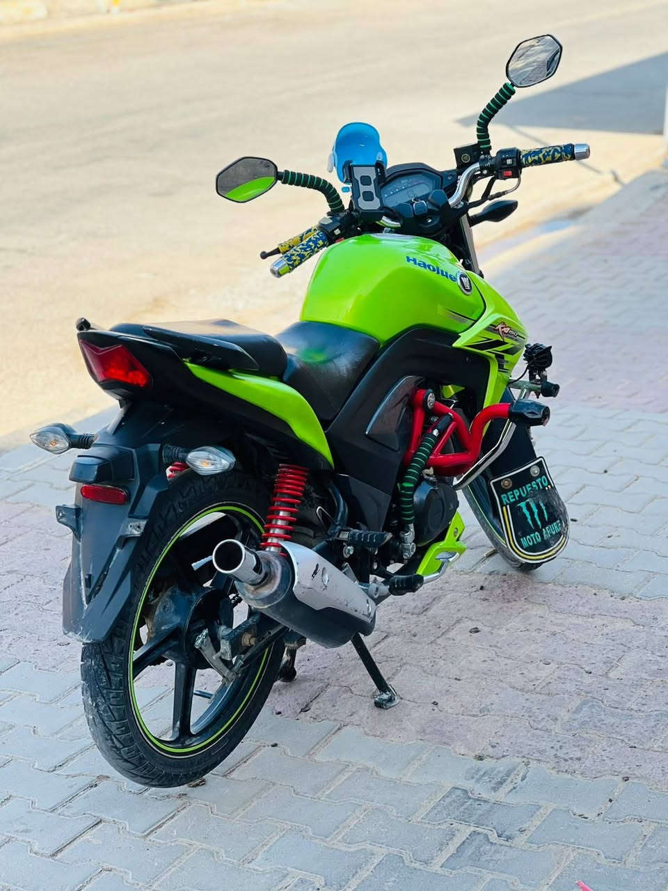 ماطور هاوجي للبيع موديل 2023 سعره 16 ورقه وبي مجال بسيط
صوره ثانيه ماطور هاوجي للبيع موديل 2022 سعره 14 ورقه وبي مجال قليل ثنينهن مرقمات وسنويه
رقم ***********
