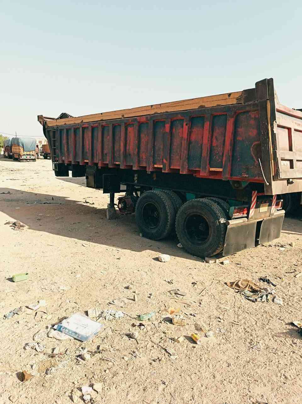 سلام عليكم عربانه للبيع دنكيرين شريط تخم تاير ونج الماني جاهزه للعمل ***********
