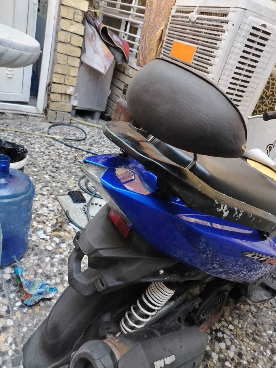 سلام عليكم GTR بلاديه للبيع دراجه مكفوله نقصها طلاعات واشاير 700 وبيها مجال بسيط مكاني بغداد مدينه الصدر ***********

