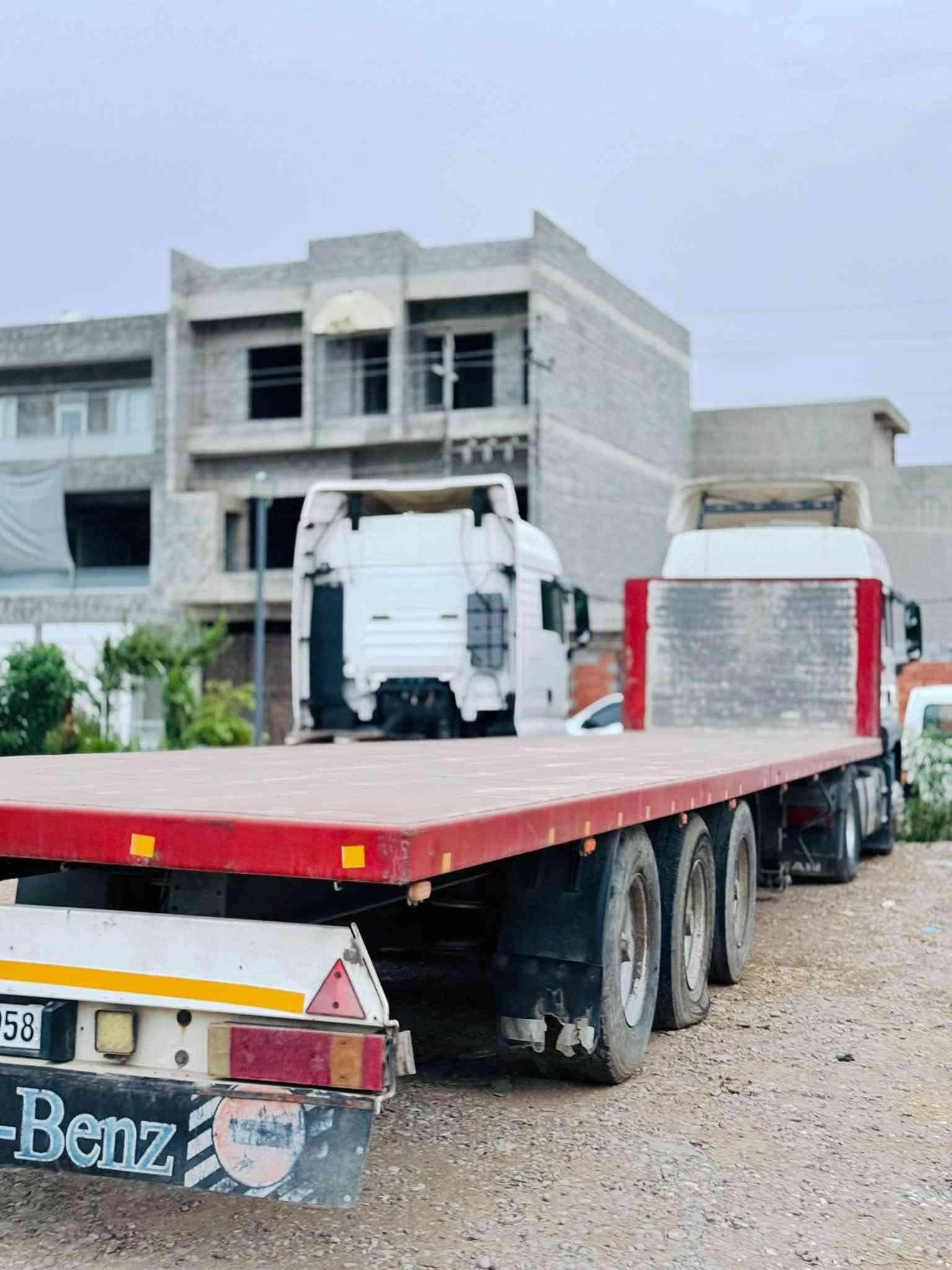 مان ٢٠٠٣ فول
ریتايدر توماتیک 
حجم مکینە ٤١٠
عربانە کوجیل دنگیر بیپی ئیکو پلاس بەنس 
کەلار 
***********
***********
