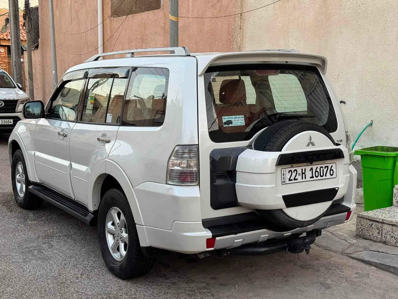 للبيع باجيرو 2008 وارد خليجي كفالة ضربة تبديل بيها صبغ بنيد بدون معجون فقط الباقي كفالة مكينة وكير مكفولات حجم المحرك 6/3000سلندر رقم اربيل سنوية 2031 هزة جديدة تحويل او وكالة سيارة جاهزة حدادية وتخم تاير وتبريد كلة شرط العنوان البصرة الامن الداخلي 
***********
***********
السعر 112 وبيها مجال
