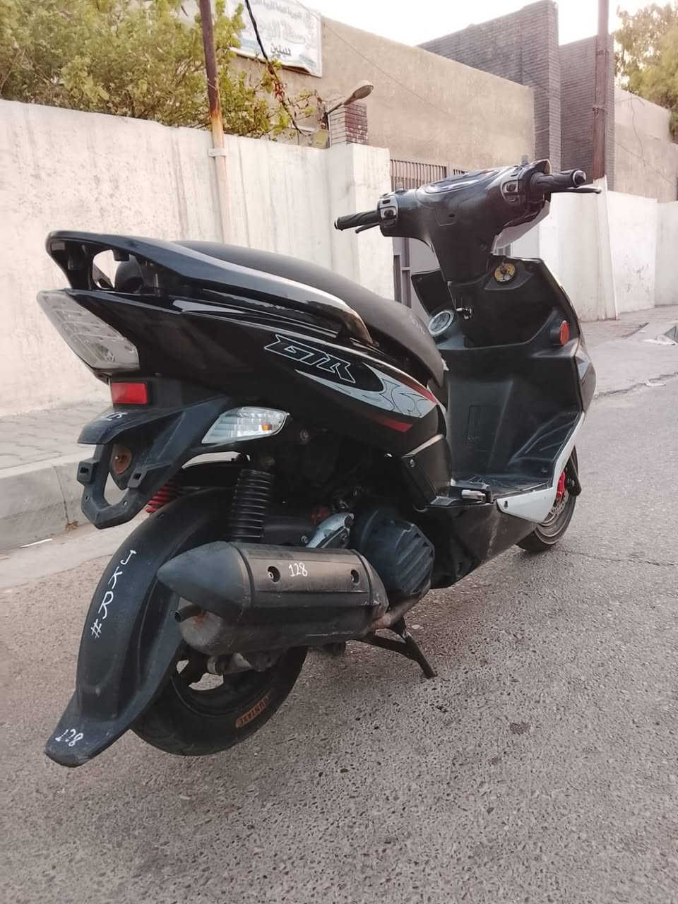 دراجه  gtr جيتي ار  مكفوله من الفتح كفرات بلاديه كلهه بلاديه شرط المحرك مامفتوح ماشيه ٤ الف السعر ٨٥٠ وبيه مجال حك الجيه  مكاني بغداد  مقهى البيروتي ***********من
