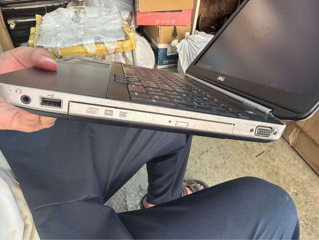 💻 لابتۆپی قایم و خێرا بۆ کارەکانی ڕۆژانە و ئۆفیس! 💻
ئەگەر بەدوای لابتۆپێکی بەهێز، بەهێز لە بەرگەگرتن و خێرا دەگەڕێیت بۆ کارگێڕی، خوێندن و کاری ئۆفیس، مۆدێلی Dell Latitude E5520 هەڵبژاردنێکی زۆر گونجاوە:
✨ تایبەتمەندییە بەرزەکان:

1-ناوی لاپتۆپ Dell Latitude E5520

2-پڕۆسێسەر: Intel Core i5-2520M @ 2.50GHz

3-ڕام 8 

4-بیرگە 256 گێگای SSD / جێگای میمۆری هەیە

5-شاشە ١٥.٦  ئینج قیاسە گەورەکان

6-کامێرای وێبکامی هەیە

7-سێ جێگای USB ی هەیە

8-یەک جێگای میمۆری  هەیە

9-یەک جێگای هیدفۆنی هەیە
 
10-جێگای hdmiی هەیە

11-وایەر شەحنی لەگەڵە

12-سیستەمی ویندۆز ۱۰ی لەسەرە

هیچ کێشەیەکی نییە

13-پاتری مەزبووت
 

نرخ تەنها : ١٤٠هەزار و کەمێ مەعامەلە

​📥 بۆ داواکردن و کڕین، نامە بنێرن بۆ وەتسئەپ یان سەردانی دووکان بکەن ، گەیاندنیش بۆ هەموو شارەکان بەردەستە.

ژمارەی تەلەفون + وەتسئەپ:
***********

ناونیشان:هەڵەبجەی شەهید پشت قوتابخانەی بورهان حلبجة, السليمانية
