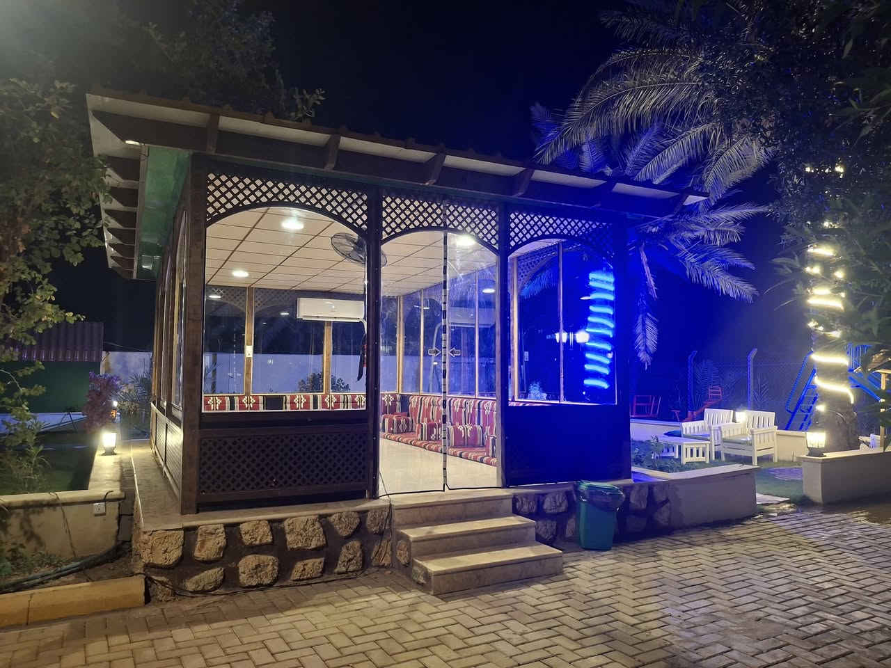 مزرعة الواحة ترحب بكم
للبيع جاهزة وتعمل حاليآ للإستثمار ايجار بنظام الشفتات يومية المزرعة ٣٥٠ الف عنوان بغداد الكرغولية قرب جسر ديالى الجديد مساحة المزرعة دونم وربع صافي يعني ٣١٢٥ متر مربع شارع ١٥م اصولي 

يوجد دار استراحة مساحة ١٣٠م مسلح ومسبح ٥م في ١٣ م اطفال وكبار منفصل درجة اولى واللعاب اطفال خمسة وبليلردوفيشة وموثث سبالت عدد٣ ومولدة ٢٣ كيفي وفيها حوالي ٥٠ نخلة 🌴 حمال ومثمر برحي ومكنوم وعمراني سعر المزرعة ٦٠٠ مليون سند طابو صرف زراعي تحويل مباشر 
للاستفسار الاتصال ***********
