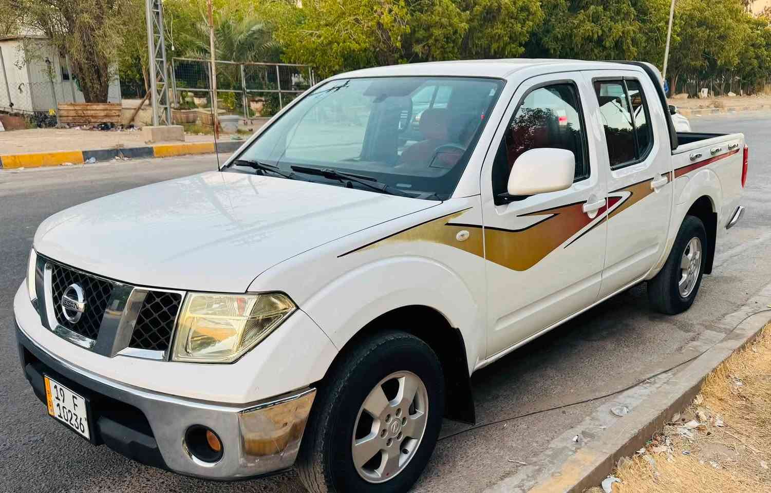 للبيع *********** السعر 105 نيفارا موديل 13 فول اوتوماتيك رقم كربلاء دولي مكفوله من الصبغ والضربة السياره جديده وجاهزه السعر 105 مكان السياره كربلاء المقدسة
