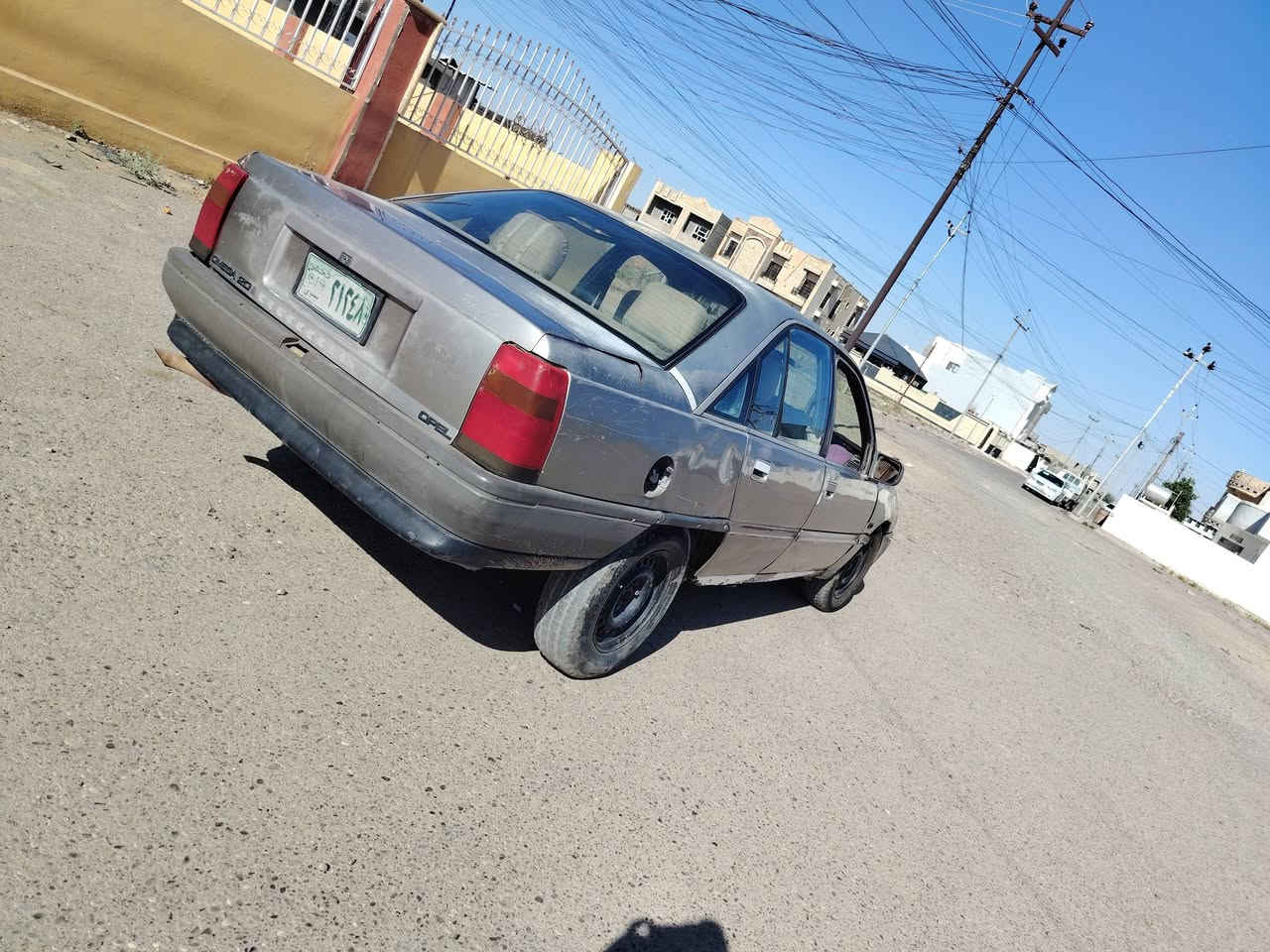 اوبل اوميكا موديل 1988 محرك 20 كابريته اقتصاديه ونشاط فحص نينوى كمرك مدفوع كابون ما مطلع وكاله عامه من الشرعي باركود السعر ١٤ وبيها مجال قليل ***********
