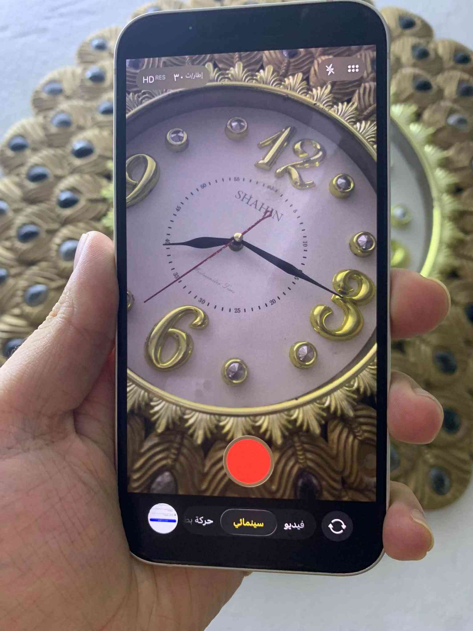 🔥 للبيع iPhone 13 عادي 

📱 iPhone 13 | سعة 128GB | تك سيم
🔋 البطارية 100% أصلية، وما مصعدة ولا مستبدلة
✅ ما بي أي قطعة مستبدلة
🔒 الجهاز ما مفتوح نهائياً
📦 ويا الكارتونة
✨ الجهاز نظيف وحالته ممتازة جداً

الجهاز عندي من **أسبوع ** والفحص موجود السعر: 525 ألف — وبي مجال بسيط

نص مكتوب في الصور:
- HD RES 30 إطارات حركة بطيئة سينمائي فيديو
- ٢:٠٤
- حول
- الاسم
- iPhone
- إصدار iOS
- 26.6.2
- اسم الطراز
- iPhone 13
- رقم الطراز
- MLND3J/A
- الرقم التسلسلي
- QV2W3K59TM
- انتهت صلاحية التغطية
- الأغاني
- الفيديوهات