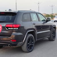 شيروكي بلاك توب • ٢٠١٨ • ماشية ٩٠٠٠٠