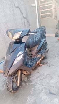 ثعلب  طافيه زنجيل او مكينه للبيع هاذا الموجود السعر 200 رقم موحد العنو...