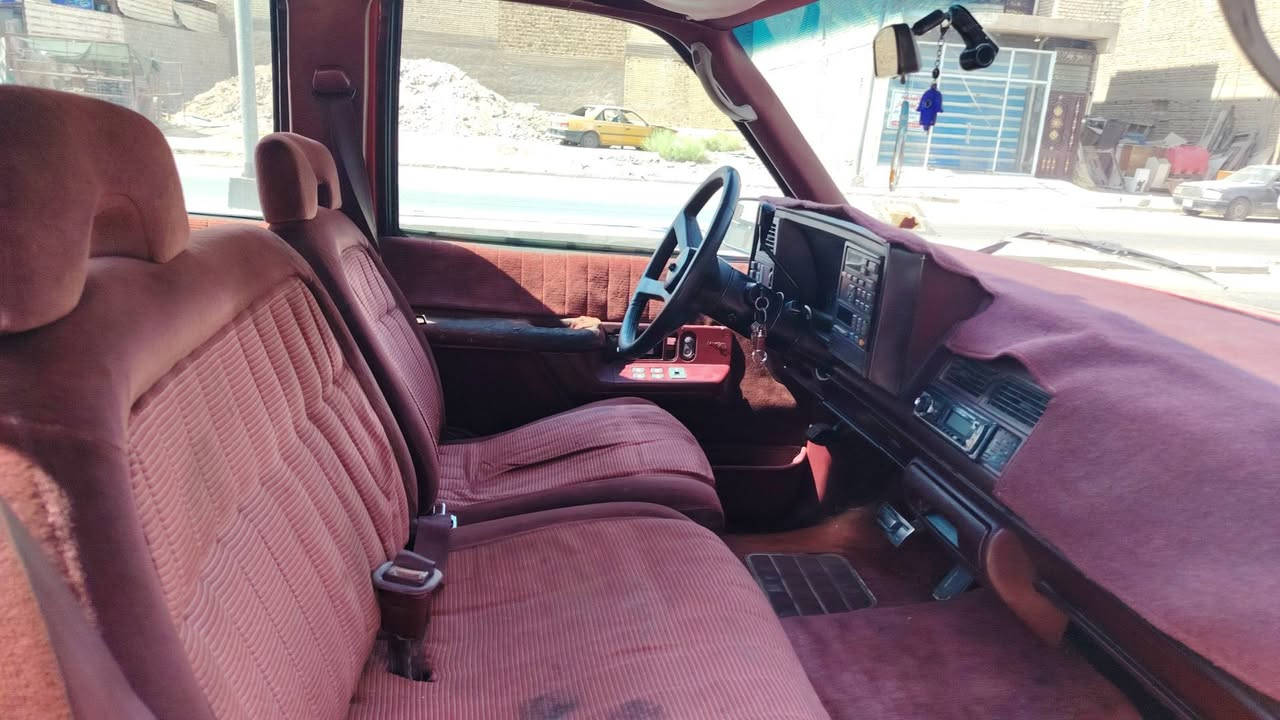.                البيع نقد فقط
السعر 50 $

جمسي موديل 1994 رقم بغداد دولي انكليزي شرط التحويل 

 انتيكه للرغاب سياره وضع شركه بلاد للاستفسار

مكينه 350 حلاب كير 700 ححداديه اماميه خلفيه نفض تنزل جواها وتشوف بعينك ترايه ناعم بشكل

تخم تاير باتري جديد تبريد ثلاث قطع حاليا الكمبريسر عاطل مراوح ومنظومة كامله شرط السيارة عليها ادامه كامله ترايك 160 بيها شلعه اتشك الكاع شك  جام كهربائي شغال سنتر لوك شغال  كهربائيات عامه شغاله سياره بلاديه لاصبغ ولاحادث غرفتها جدا نضيفه سياره مال جنيان للعائله والسفر وبالعافية على الياخذها

 الاتصال على الرقم ***********

     مكان السيارة النجف الاشرف

             ( السعر 50  $ قفل)
