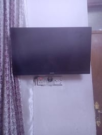شاشة سامسونج • ٤٣بوصة • عل فحص