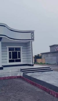 تنظيف منازل • تنظيف حدائق • تشجير وتلقيح