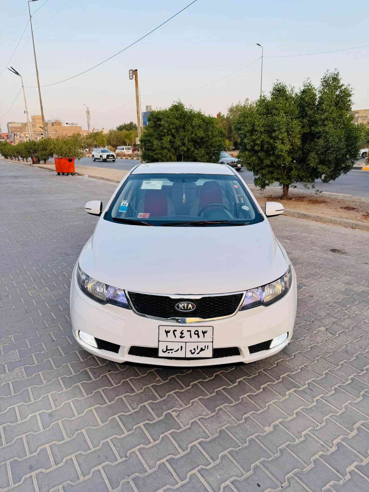 سيراتو موديل2013خليجي  رقم اربيل شرط التحويل او وكاله ثاني يوم وجاهزه للخير  كير ومكينه وتبريد وحداديه وتخم تاير مكفولات مكينه 1600 موصفات سياره تحكمات  شاشه اندرويد حساسات كامرات اشاير بلمري خمسه ويل كب السياره مصبوغه عام بدون دواخل شواصي لغود بجم تكم مكفولات اثر دحجات صبغه جديده  درجه اولى السياره احلى من الصور السعر 78مكاني نجف للستفسار اتصل ***********
***********

