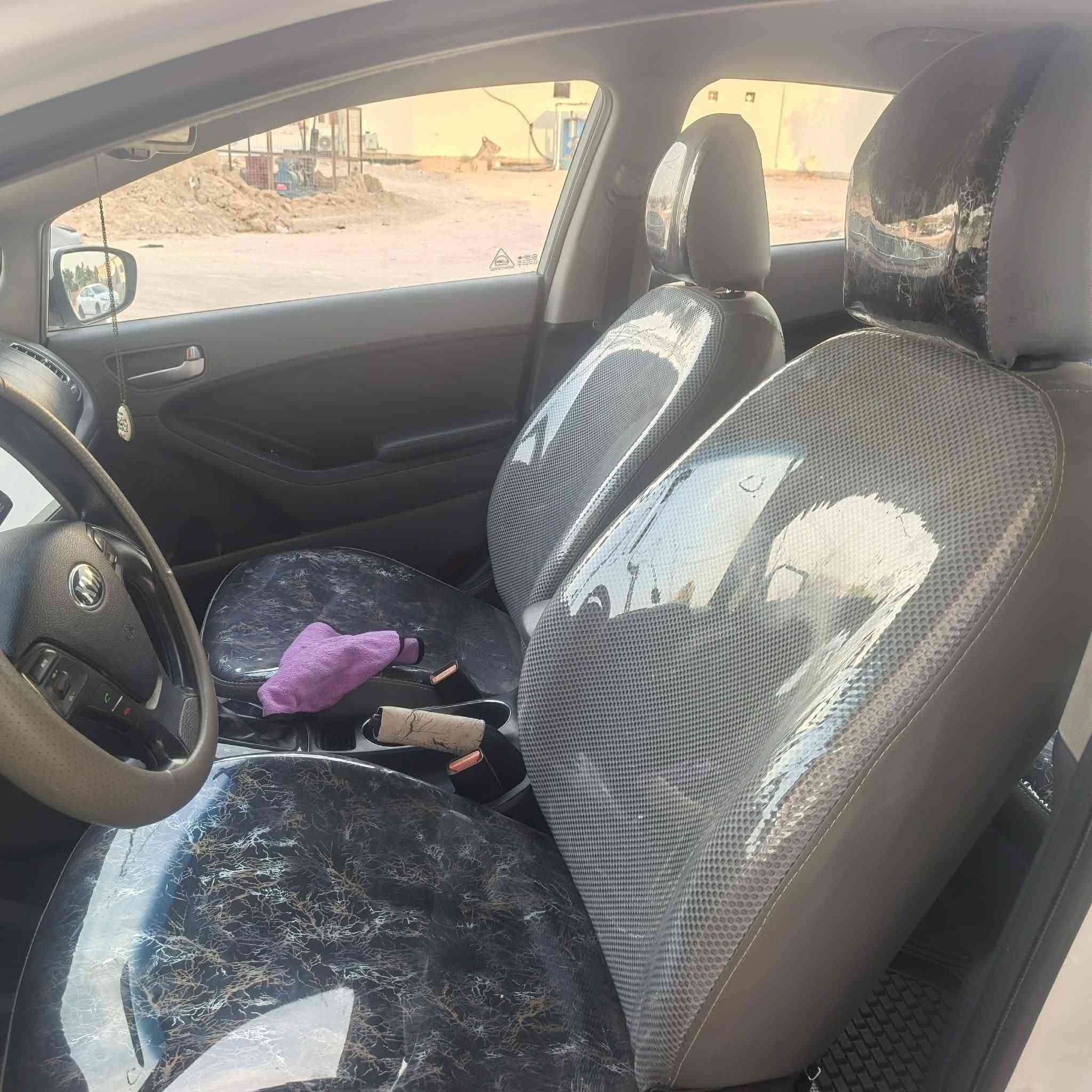 سيراتو مديل 2018 مكفوله كفاله عامه سياره جديده ماشيه 102 السياره احله من صوره السعر 133بي محال قليل ***********

