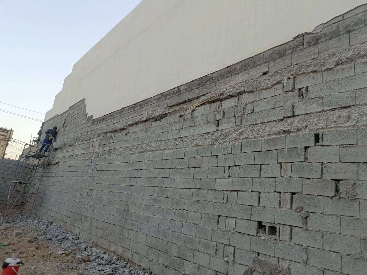يوجد كادر°° تفليش✔️تنقير✔️تنظيف البيوت✔️سحب ماء من الاين✔️تنظيف الحدائق ✔️تعديل وصب لاش✔️صبغ البيوت✔️نقل الأثاث✔️وجميع الأعمال للاتصال او وتساب
***********
