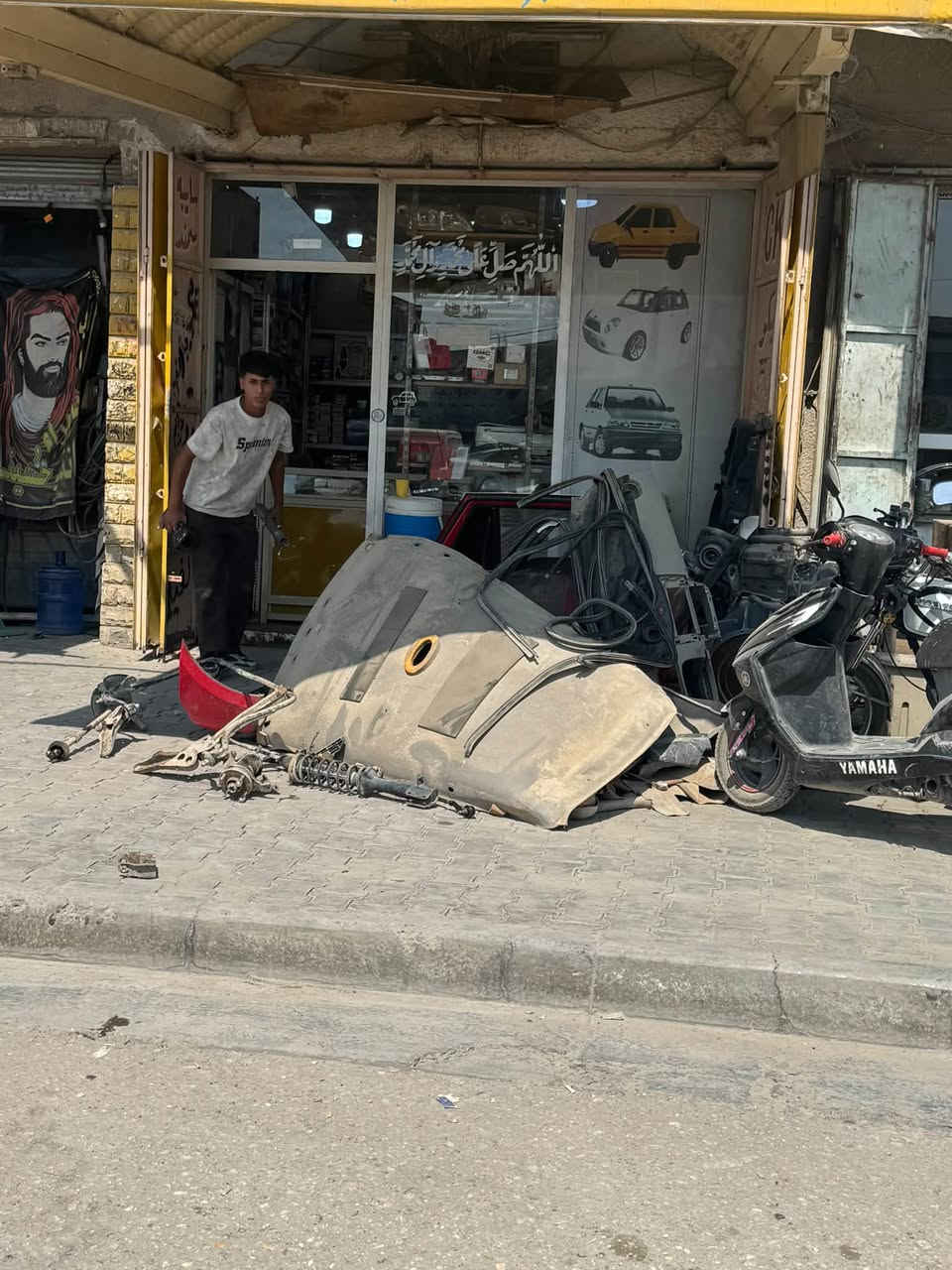 بيبان ليفان بلادي حمر العنوان بابل حي الصناعي ***********
