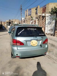اخضر • موديل ٢٠٠٣ • ٧ راكب