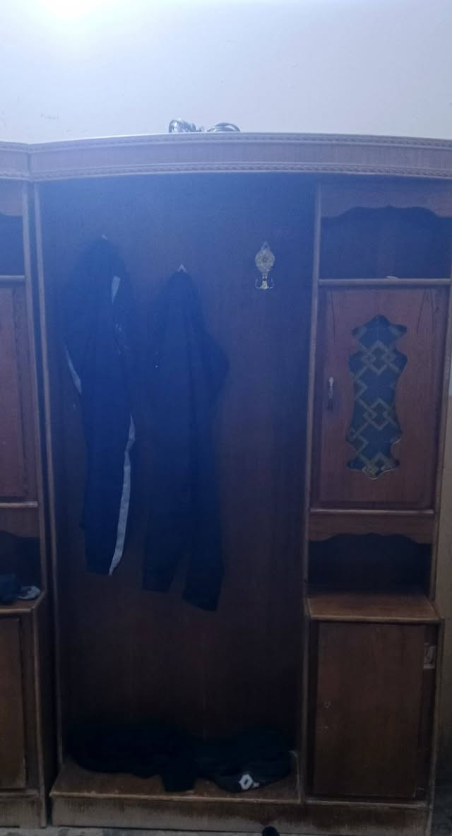 سلام عليكم غرفه خشاب البيع سعر600 وبيه مجال شراي يتصل وبير خير ويدلل رقمي‏‪***********‬‏

نص مكتوب في الصور:
- ١٩:٥٧ ٢٠٢٦/٠٨/٠٢
- Infinix HOT 50 Pro
- ١٩:٥٧ ٢٠٢٦/١٠/٠٢