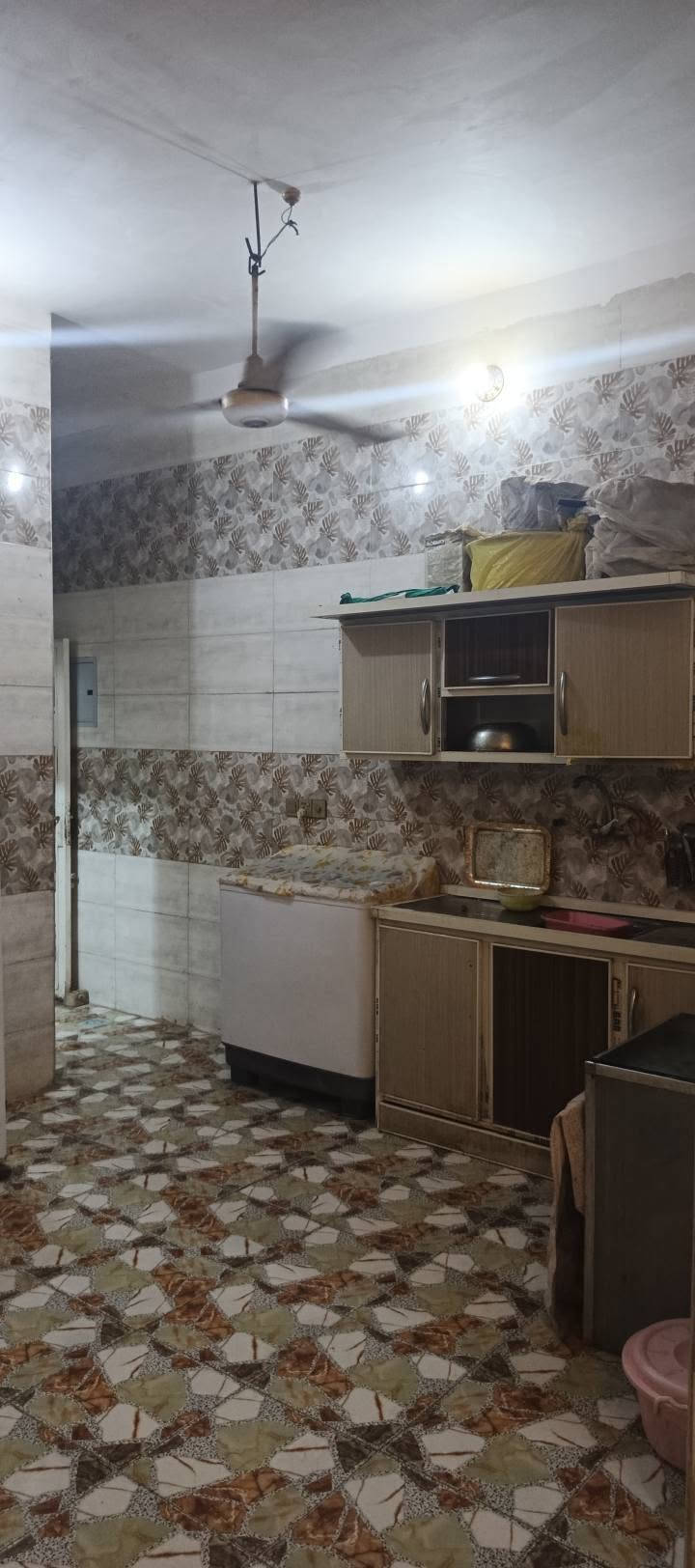 بيت 100 متر حي النداء مفتوح على 30 بناء 2021 رقم القطعه53666 للبيع السعر 63 مليون مع المجال الاتصال على الرقم ***********
