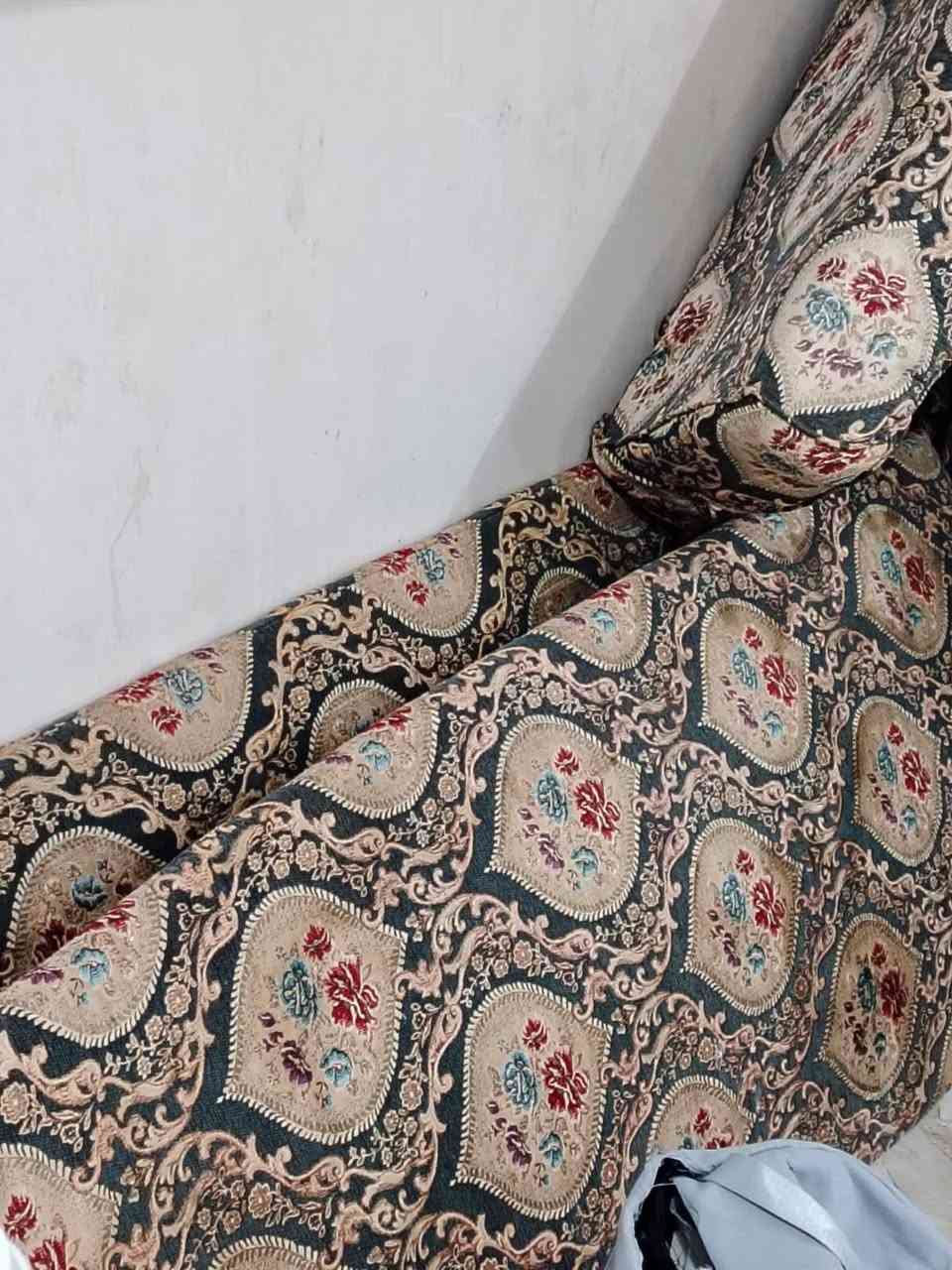 أغراض بيت مستعجل على بيهن السعر مليون و250الف ابيع شلعه كامله للاتصال ***********
