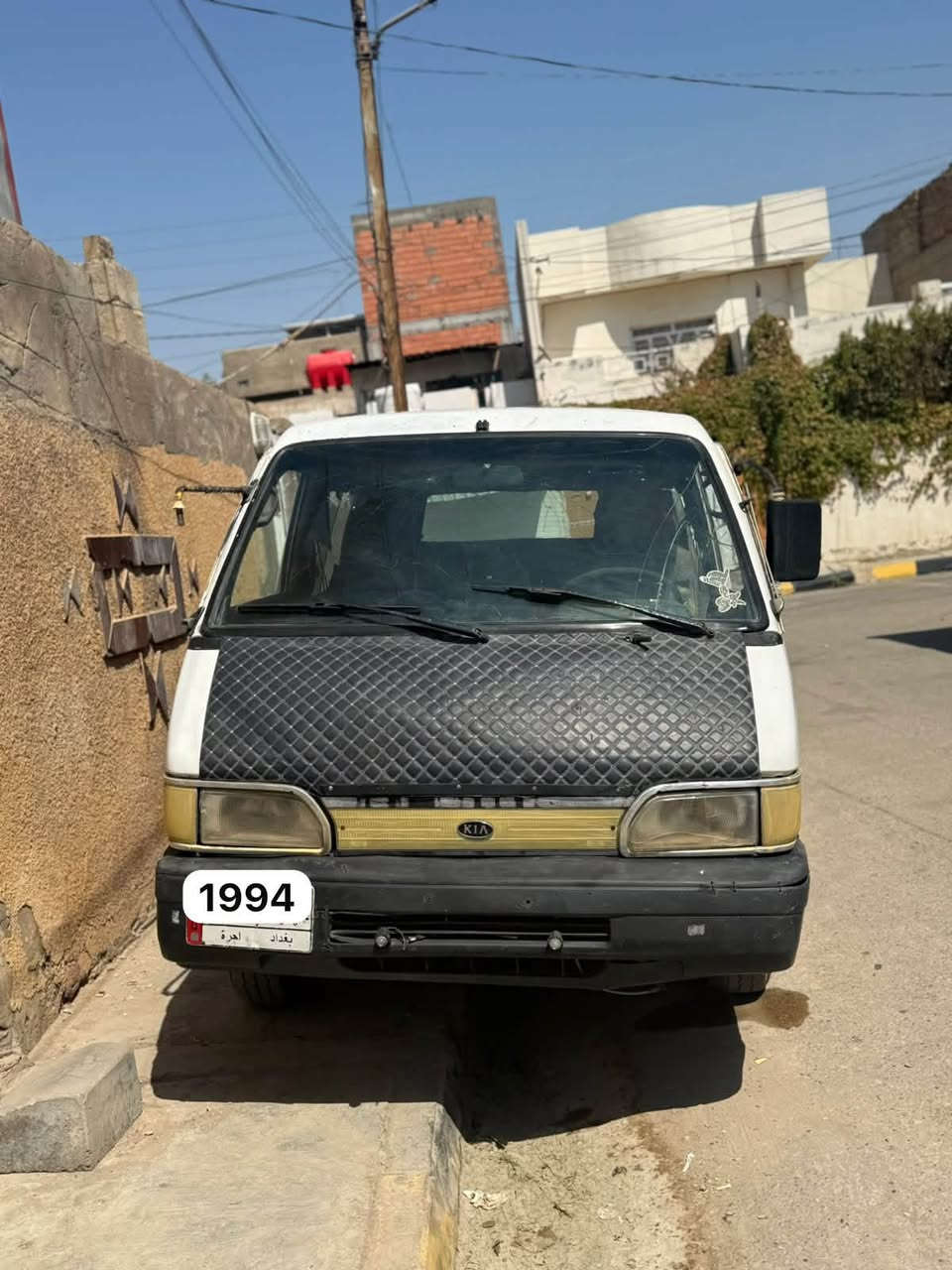 السلام عليكم سياره كيا بسته للبيع أو مراوس حسب لقناعه رقم بغداد بسمي موديل 94 كير ومحرك خير من الله صدر جديدكهربائياتها  كلهه شغاله   السياره شويه رادلهه ترتيب لسعر 30وبيها مجال لاستفسار عل هذه رقم ***********
