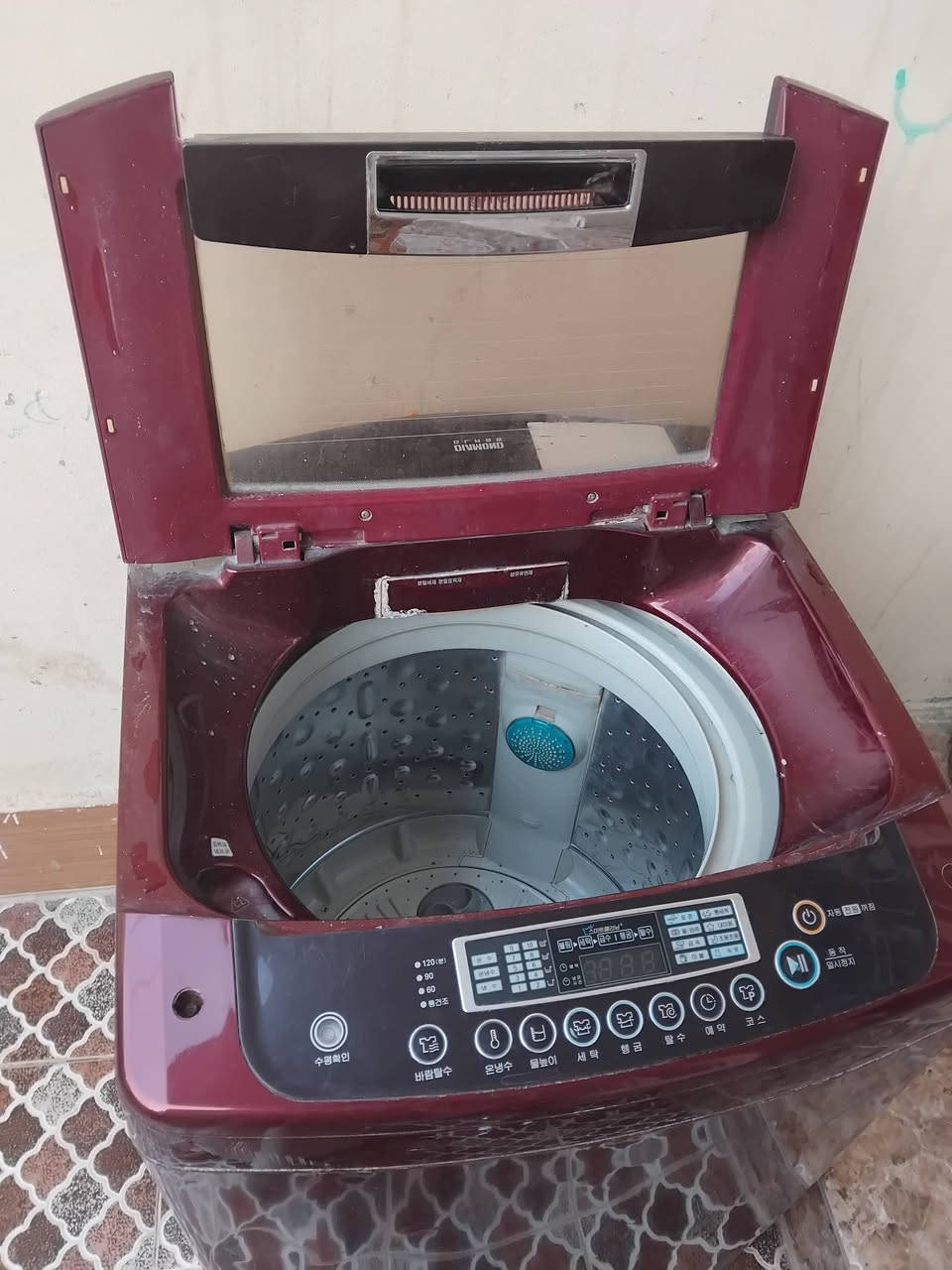 غساله وتماتيك للبيع كمله ***********.  سعر 125
