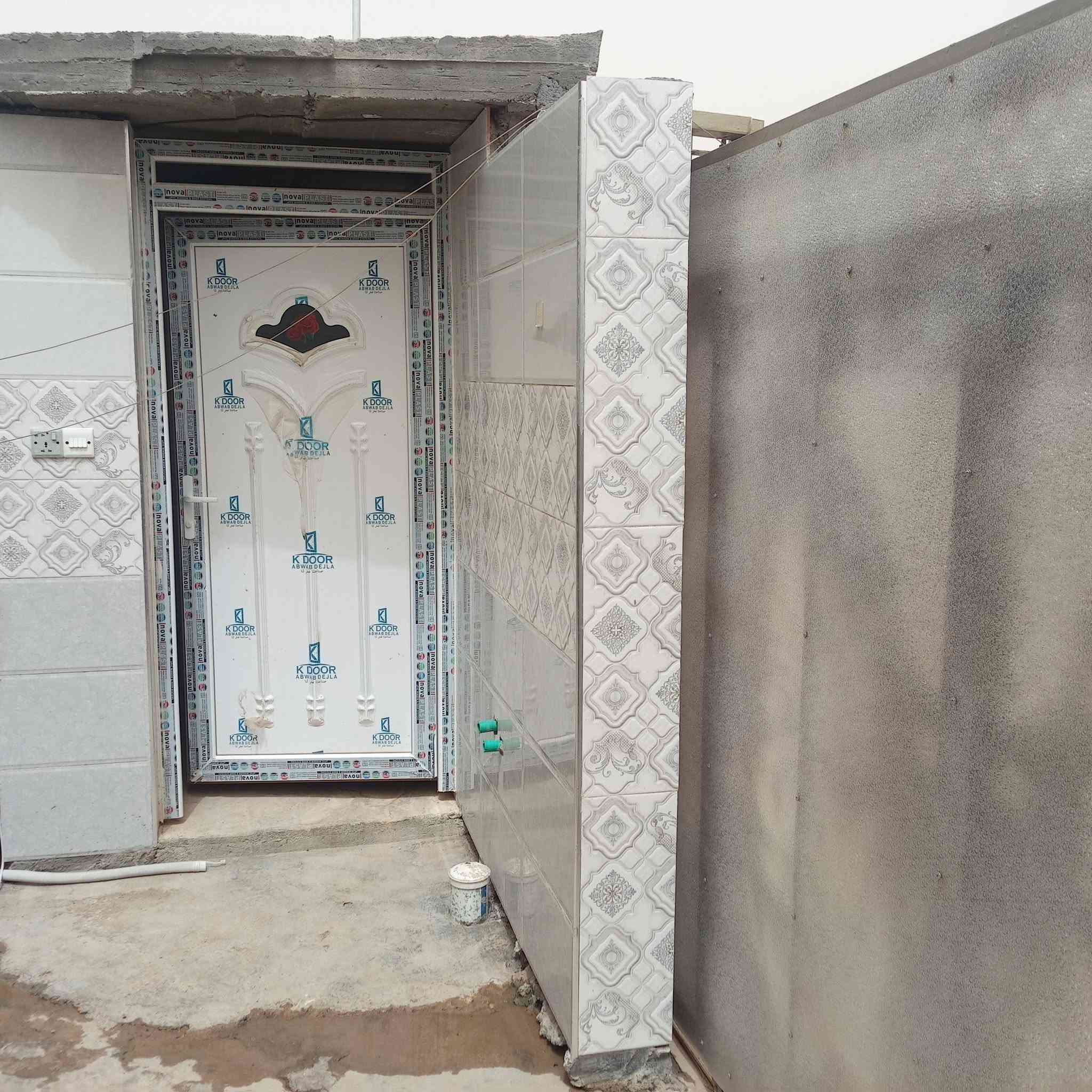 سلام عليكم مشتمل الايجار البشارع المضيف الي وره مجمع الرحاب ايجار ٢٠٠ غرفه وصاله واستقبال ومطبخ وغرفه طابق ثاني ايجار ٢٠٠ قفل ***********
