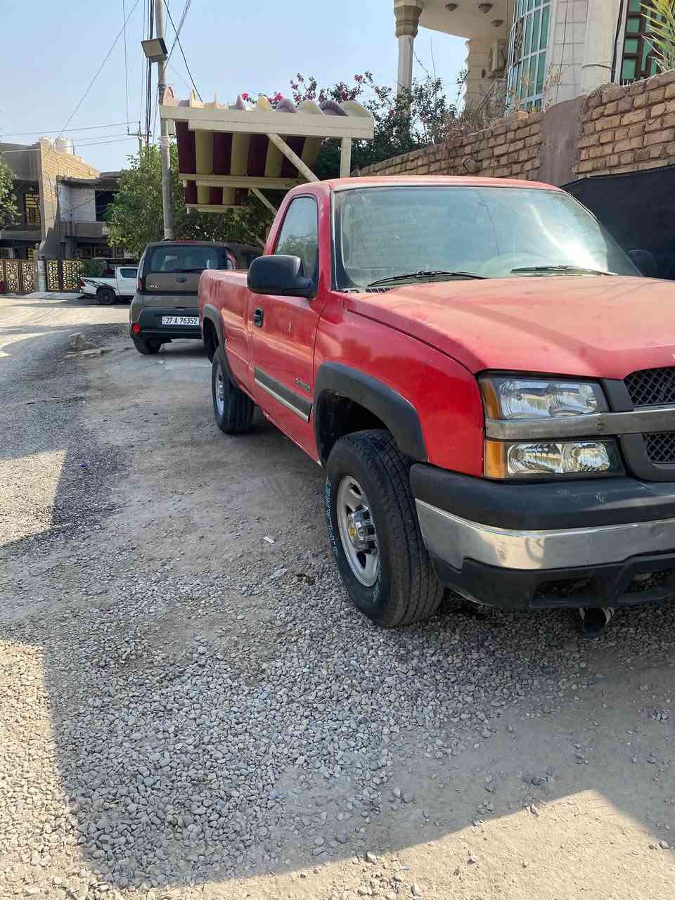 سلفادور 2003 • رقم واسط • محرك 6100