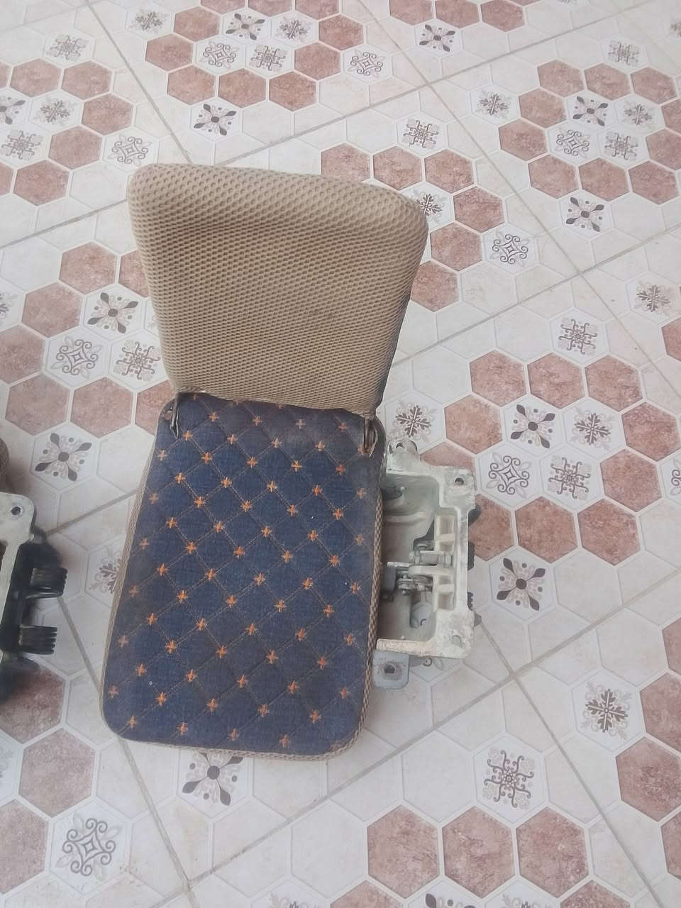 سلام عليكم كشنات قلاب عدد 2 مال نيسان للبيع سعر 120 مكاني بابل الاسكندريه ***********

