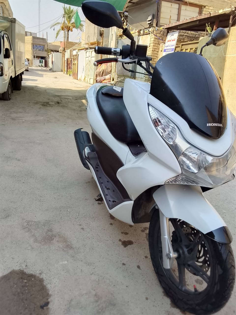 دراجه بي سي اكس جيل اول دراجه نضيفه كفاله عامه حزام كامل نقصهة بس ستان صفح وضوه سعره واحد ونص وبيعة مجال شي بسيط ***********
