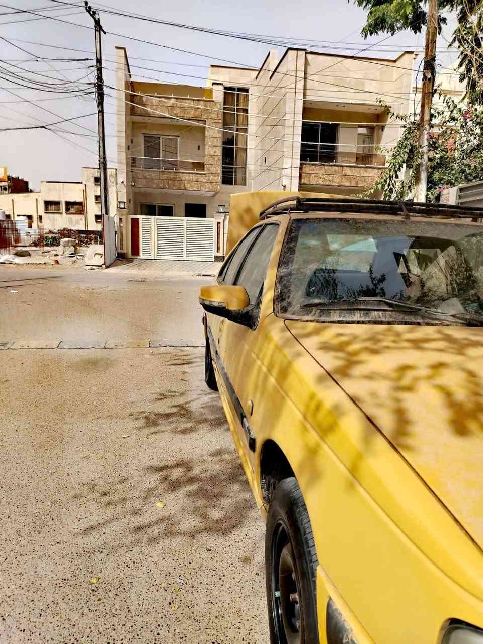 السلام عليكم
بيجو باص مديل 15
سياره جاهزه خير من الله 
مصفره هيهه وغرامات
مكاني بغداد 
***********
