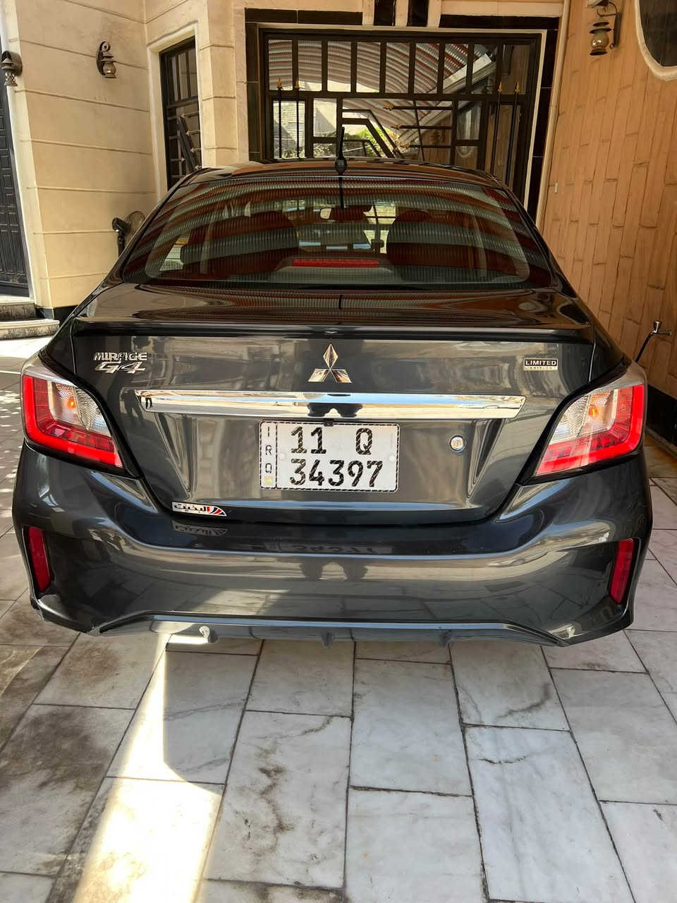 بيع او مراوس 
2024 MITSUBISHI MIRAGE, G4 LE 
بدون ايرباك بدون دواخل بنيد سطحي فقط
ماشيه 36 
رقم بغداد باسمي 
جديده ونضيفه وجاهزه من كلشي 
مكاني بغداد 
سعرهه 97 مجال بسيط بعد المعاينه
رقمي ***********

