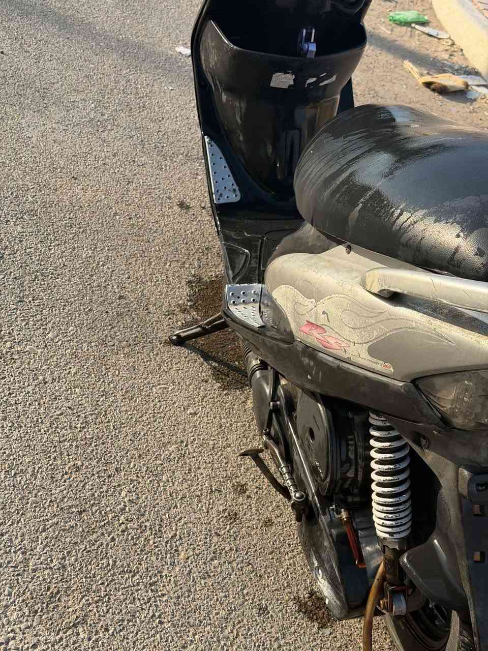 السلام عليكم
ماكس عدله ختم واحد كلشي بلادي 
دراجه مكفوله كفاله عامه خير من الله كلشي شغال بيها 
مصار فتره من نزلت من الرنبه 
مكاني ديالى بعقوبه مدرسه الامين 
***********
