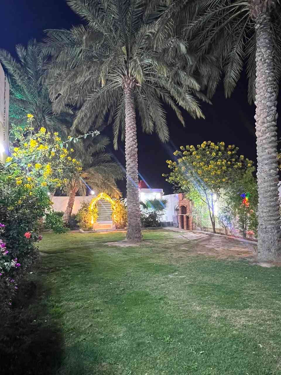 دار للبيع طابو زراعي سند 25 مداور ثاني يوم مساحت البيت 180 مساحت القطعه 300 بصف الدار قطّعه المساحه 300  المساحه الكليه 600 الشارع طابو صرف عرض الشارع 10 متر الدار يحتوي علا غرف ثنين المكان الحمزه الغربي حي بابل قرب التبليط الجديد بصف￼￼ ￼ السايلو مقابيل معرض كرار سعد ملغيط للاستفسار التصال *********** ￼￼
