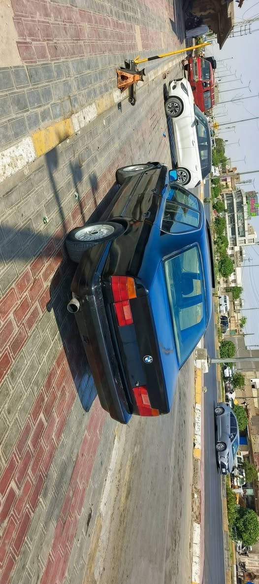 بي ام ٥٣٥ • موديل ٩٢ • اسود ملكي