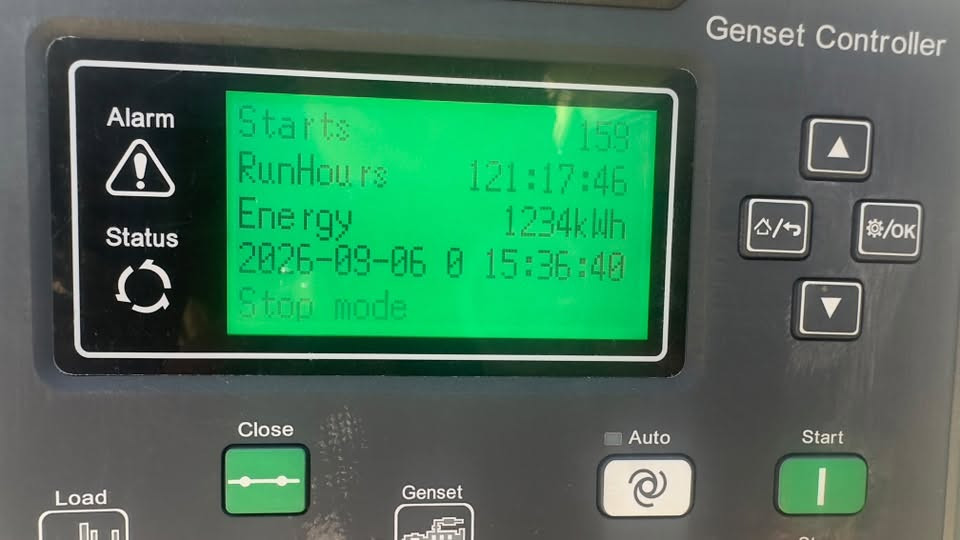 السلام عليكم
مولدة للبيع بيركنز صيني كاتم 37kv نظام تشغيل واطفاء اوتو
مشتغله 121 ساعه فقط يعني جديده كلش (بسعر 6 مليون وبيها مجال قليل) ( للاتصال *********** )
