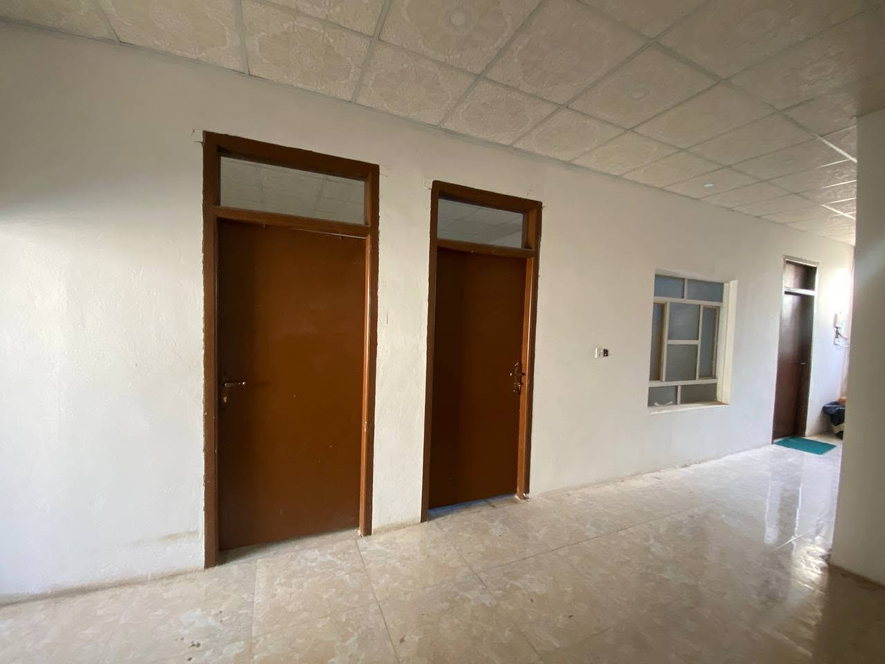 🏠 بيت حديث (ثلاث طوابق) للبيع في النجف الأشرف - حي الأنصار 🏠المواصفات:✨ المساحة: 120 متر مربع.📜 الملكية: طابو ملك صرف (سند جاهز للتحويل الفوري).🏗️ البناء: حديث جداً، تصميم ممتاز واستغلال ذكي للمساحات.🏢 عدد الطوابق: 3 طوابق كاملة (يناسب العوائل الكبيرة أو السكن والاستثمار).📍 الموقع: النجف الأشرف - حي الأنصار (موقع مميز وقريب من كافة الخدمات والأسواق والمدارس 

بيع مستعجل الاستفسار ***********

