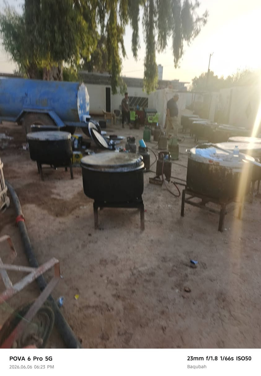 السلام عليكم
الطباخ عدنان الطائي متوفر كافة المناسبات والاعراس والفواتح مع ادوات الطبخ متوفرة معه ***********

