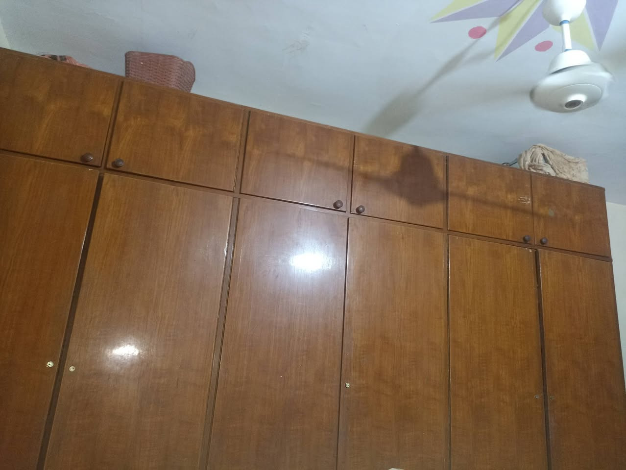 غرفه قاطين صاج ام سته6 بوب غرفه نضيفه وكامله
السعر 500الف
 مابيها اي نقص العنوان  كاطون الرازي ***********
