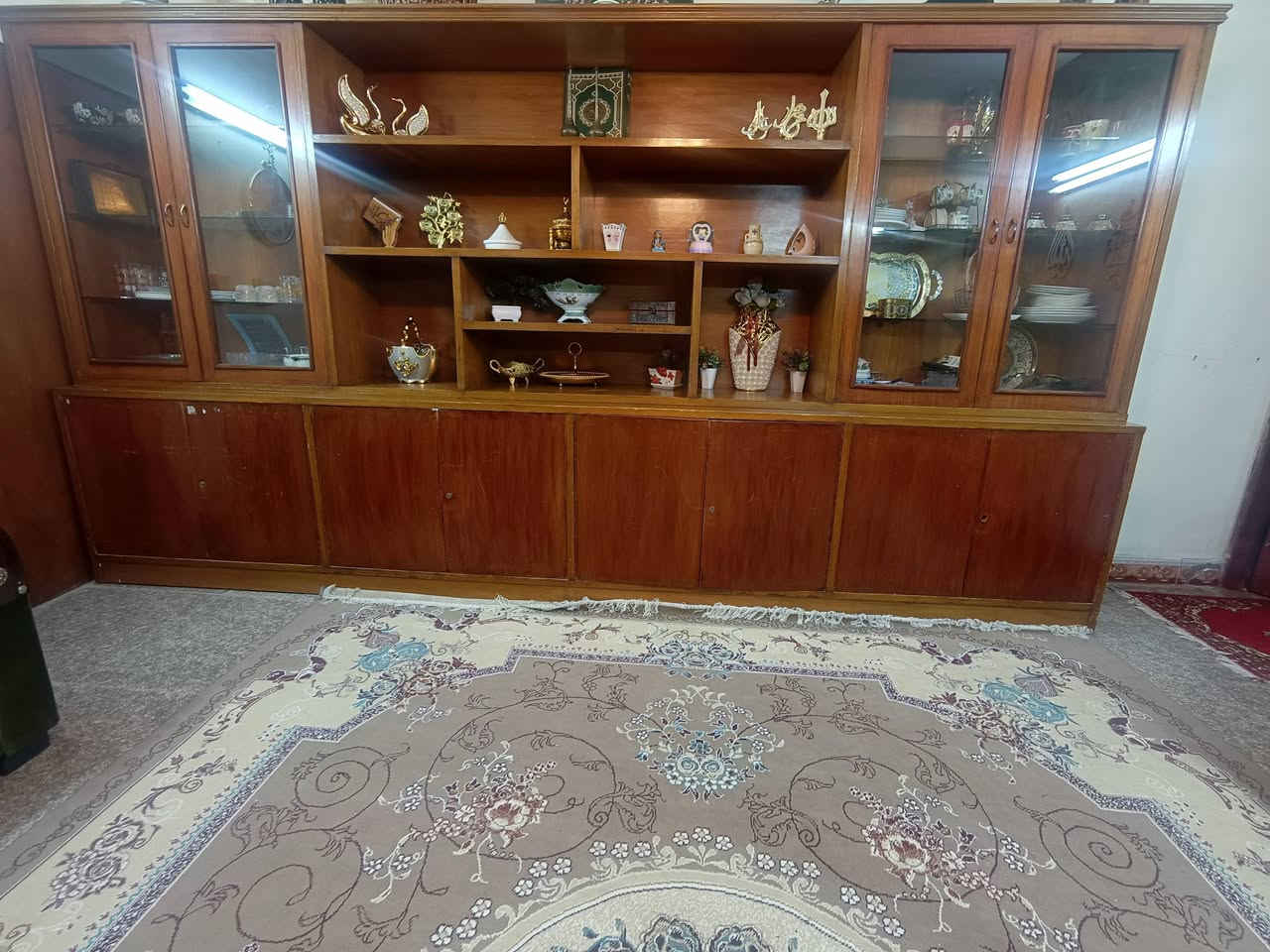 للبيع بوفيه صاج
السعر 250 الف
***********
