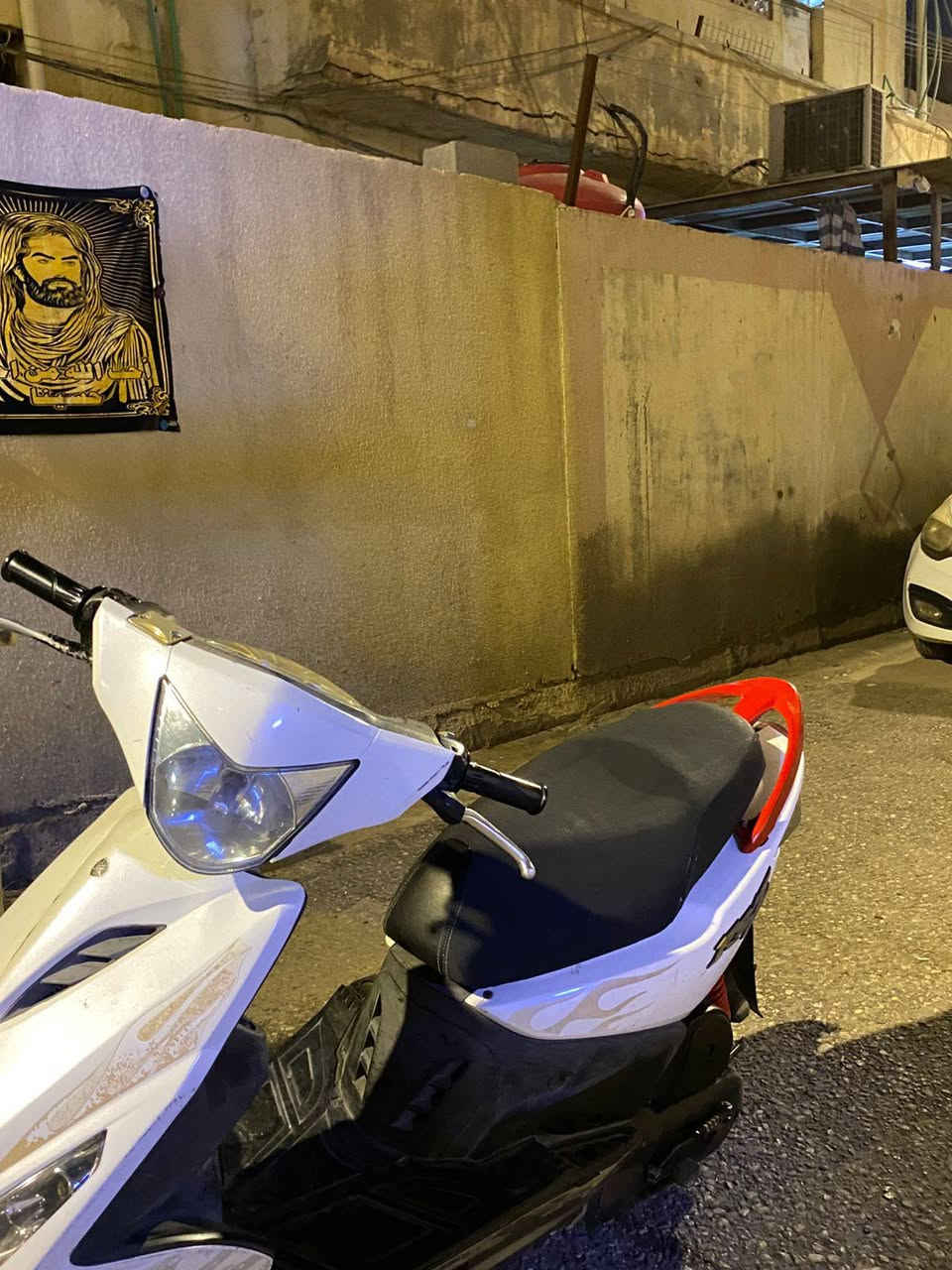 سلام عليكم ماكس ياباني مضلع للبيع الدراجه مال رمبه ماشيه 14الف السعر 780 وبيها مجال رقمي *********** متواجد واتس آب
