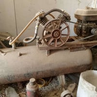 كمبريسر هواء 250لتر     تاروسه بستمين   نقصه كيج وولف مال تخريج الهواء...