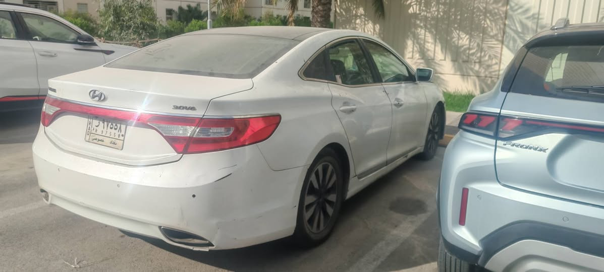 السلام عليكم ازيرا موديل ٢٠١٤ فول مواصفات خليجي بنو راما مكفوله من الصبغ والضربه عدا الدعاميه الاماميه بأسمي صار بيها صوت بالمحرك وتركته واكفه بيه بعض الملاحظات موضح بالفيديو والصور تخم تاير قبل شهرين شادهن السعر ٩٠ وبيه مجال الرقم *********** شادله منظومة غاز

نص مكتوب في الصور:
- ٣٠ أيلول، ٢٠٢٦ ٨:٣٩ ص ٠٢:٢٧ / ٠٠:٥٧ المزيد حذف التعديل الذكي المفضلة مشاركة