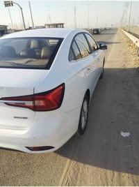 ام جي 5 موديل 2023 سياره نضيفه مبيها اي نقصبيها طخات بسيطه رقم بغداد ا...