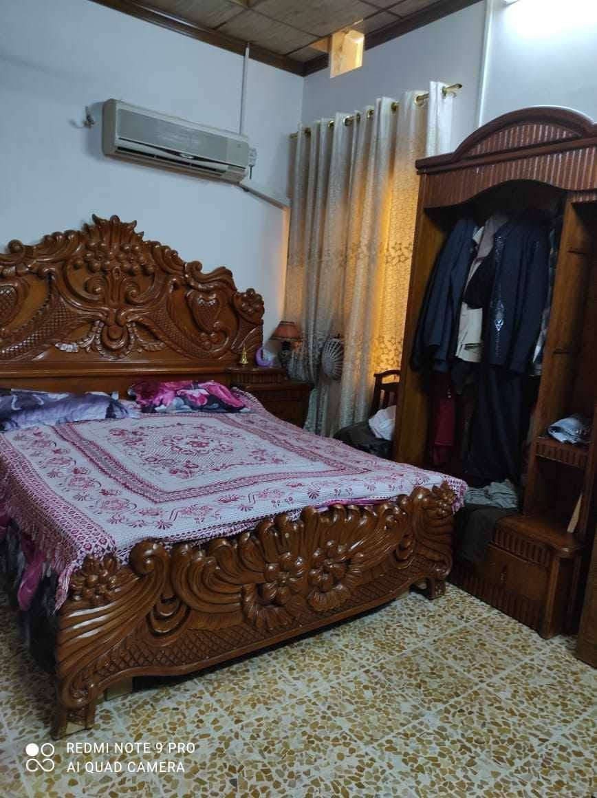 السلام عليكم
دار للبيع ١٠٠ متر طابق ونص

واجهة ٥ نزال ٢٠

بناء ٢٠١٩
حي الزهراء 

شارع  الدرايج بعد الوكيل جاسم

للاستفسار مراسلة الصفحة
أو الاتصال على الرقم *********** واتس اب
