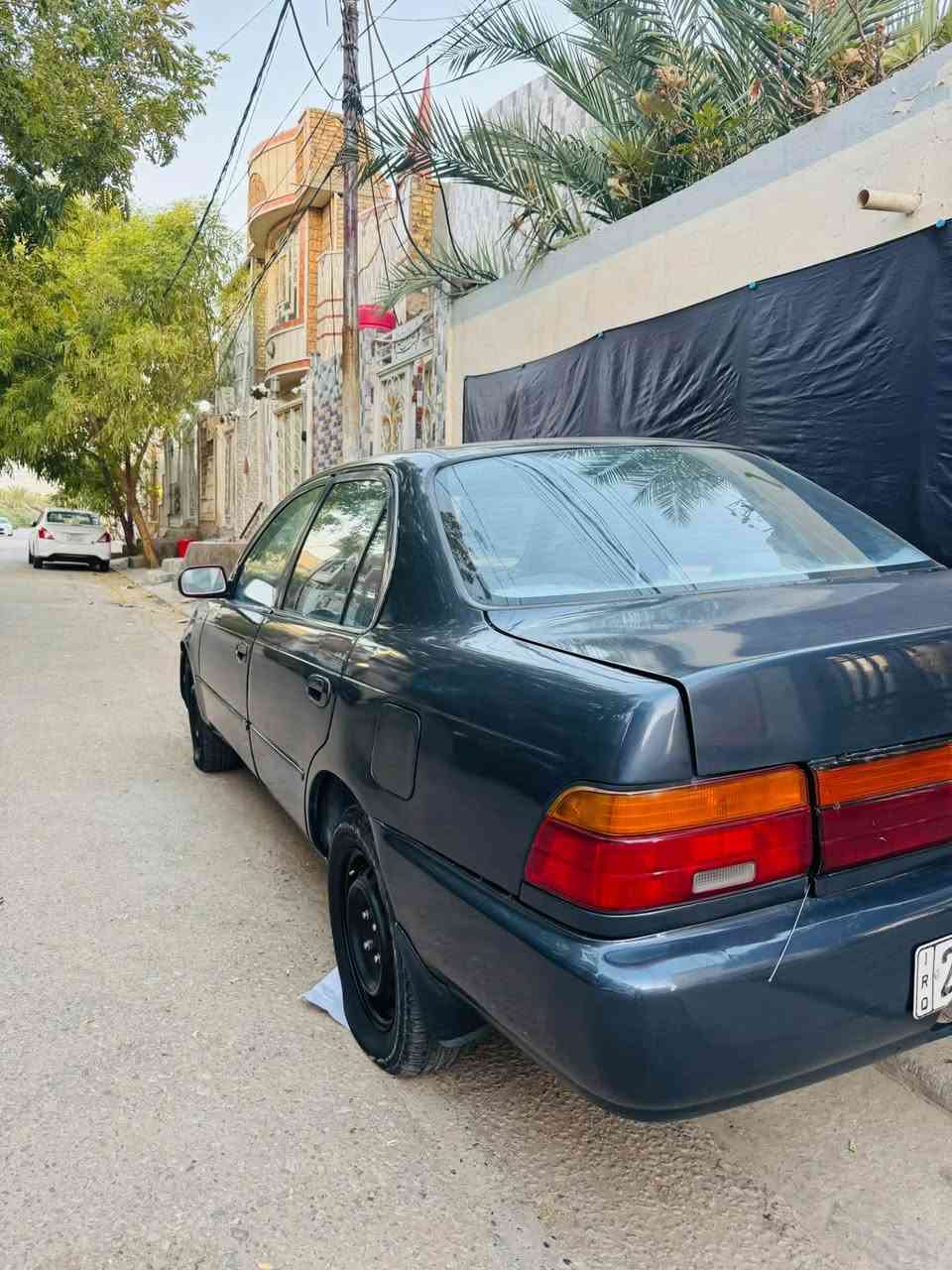 سلام عليكم
كورولا مديل 1991 
مكينة كير نضيفات شرط الفحص 
حدادية نضيفة 
تبريد شغال خير من الله 
مكفولة من الكص والضربة القوية 
تخم تاير جديد 
غرفه جديدة 
رقم انكليزي جديد 
صبغة جديدة ستوه طالعة من الفرن 
مكانة في النجف الاشرف 
السعر 49 ورقة وبيه مجال 
رقم تلفون ***********
