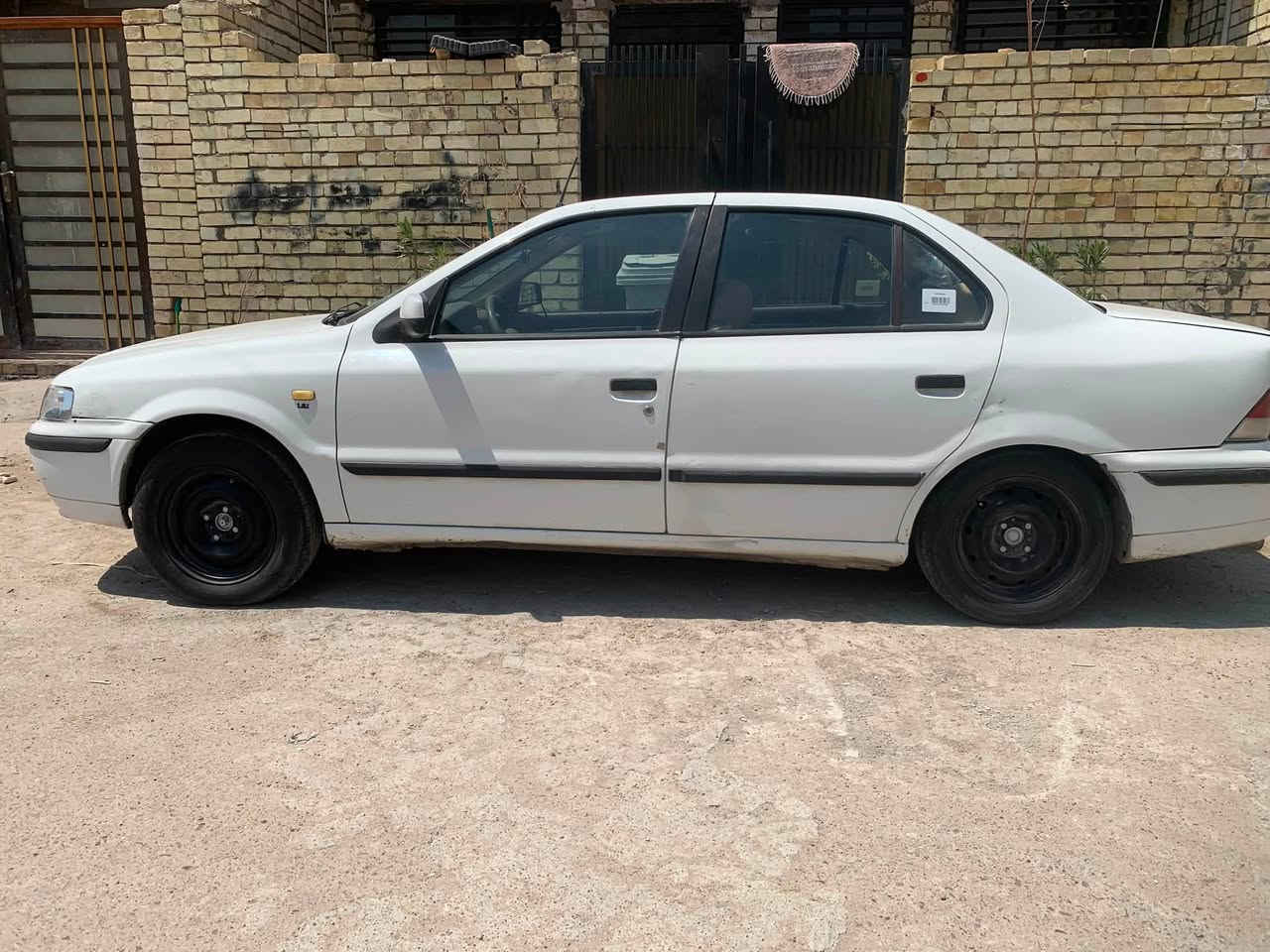 السلام عليكم
من رخصة الادمن سمند 2010 للبيع رقم ديالى انكليزي تحويلها ببغداد عادي 
بيها طخه بالجاملغ الخلفي مصلح وبالجاملغ الامامي من جهة الكنر ومصلح الباقي سليم محرك كير تبريد صدر تايرات باتري جدد كهربائيات لاغي الشخاطه محورها كتفات مراوح وكتفاتها كله جديد مكاني الدورة رايدها 34 وبيها مجال ان شاءالله للاتصال ***********
